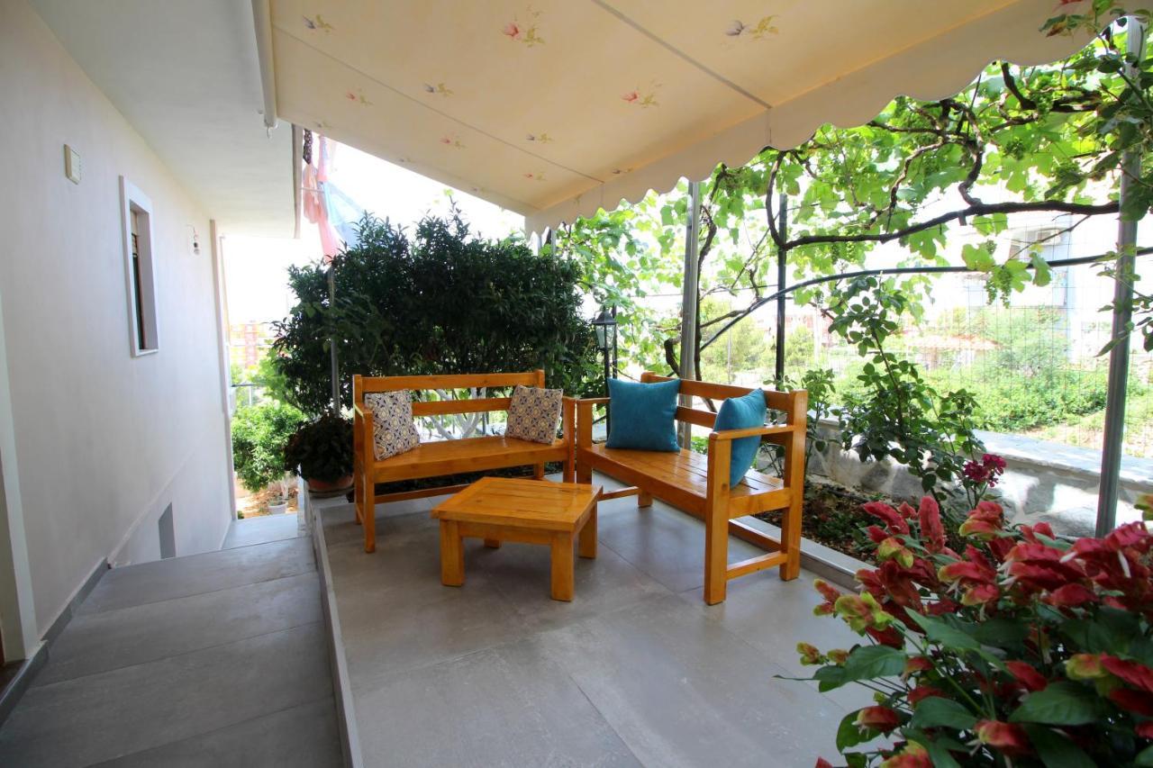 Villa 24 Sarande Bagian luar foto