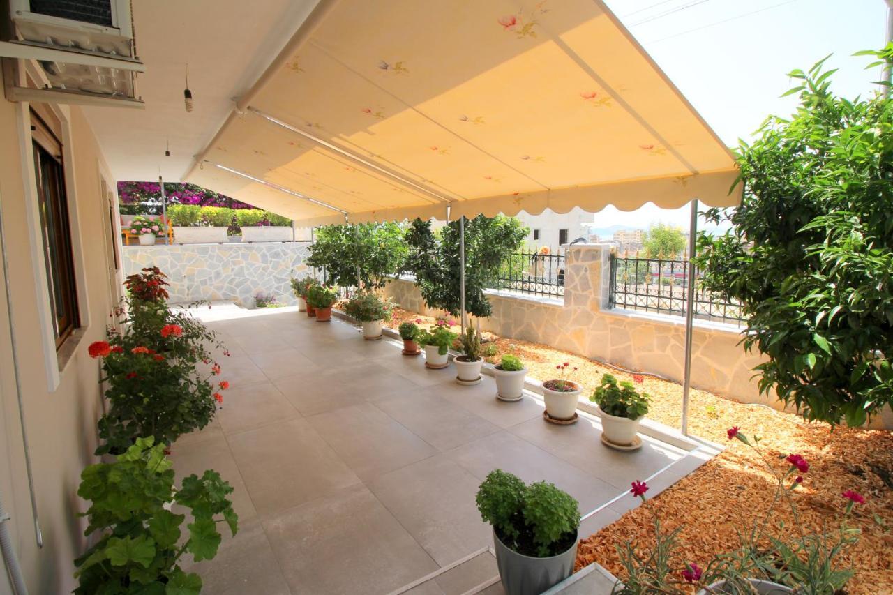 Villa 24 Sarande Bagian luar foto